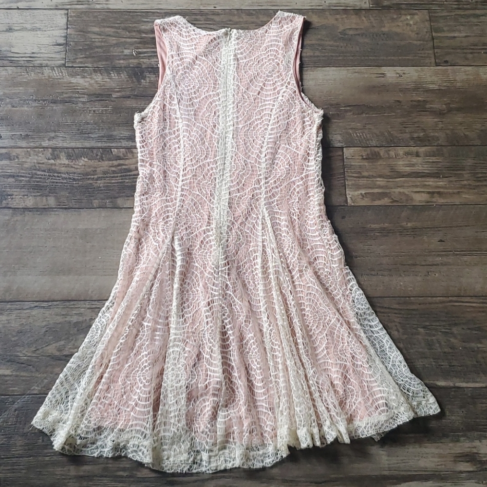 Alice Moon Sleeveless Zip Back Lace Overlay Dress - Picture 6 of 8